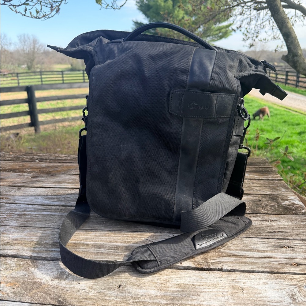 Lowepro SLR Camera Bag crossbody